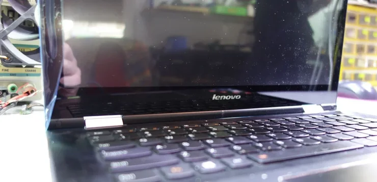 Lenovo Yoga 500 - Nie włącza się