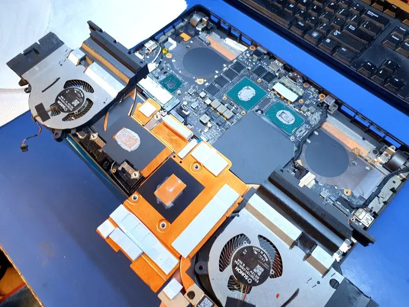Czyszczenie laptopa Dell Alienware 15 R2